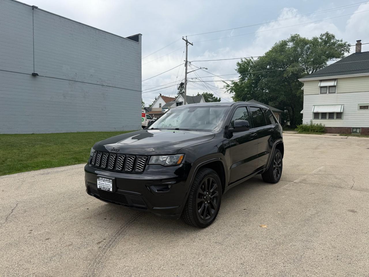 Jeep Grand Cherokee Laredo 4WD 2018