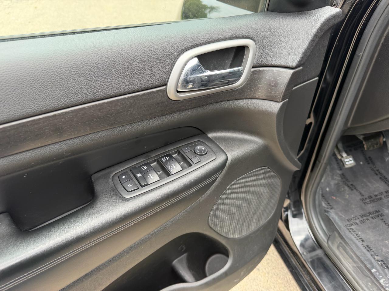 Jeep Grand Cherokee Laredo 4WD 2018