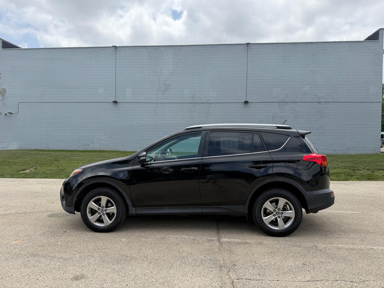 Toyota RAV4 XLE AWD 2015