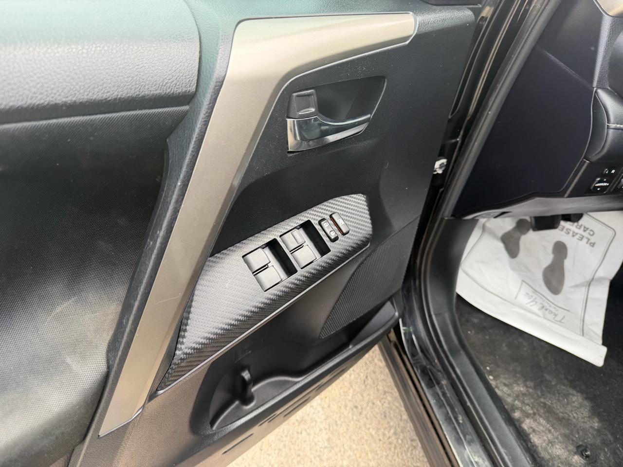 Toyota RAV4 XLE AWD 2015