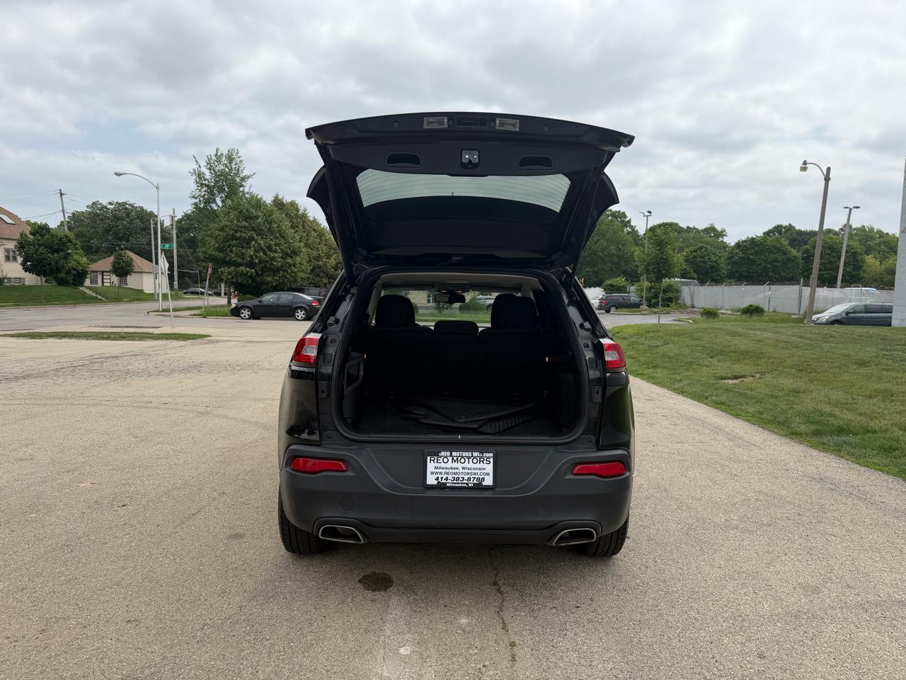 Jeep Cherokee Latitude 4WD 2015