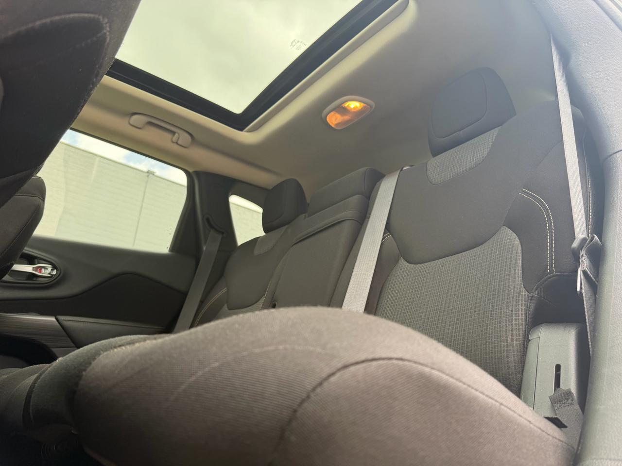 Jeep Cherokee Latitude 4WD 2015
