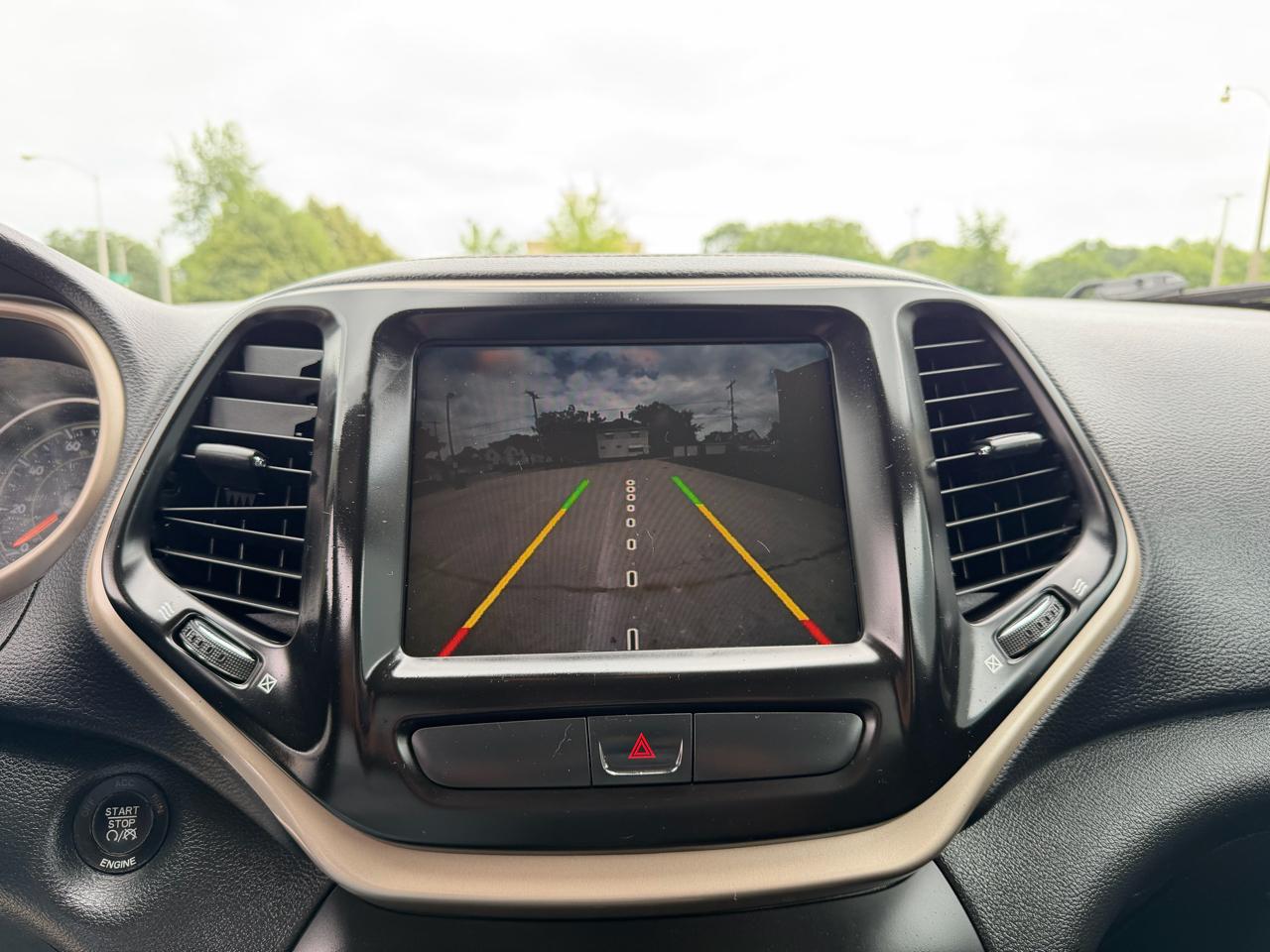 Jeep Cherokee Latitude 4WD 2015