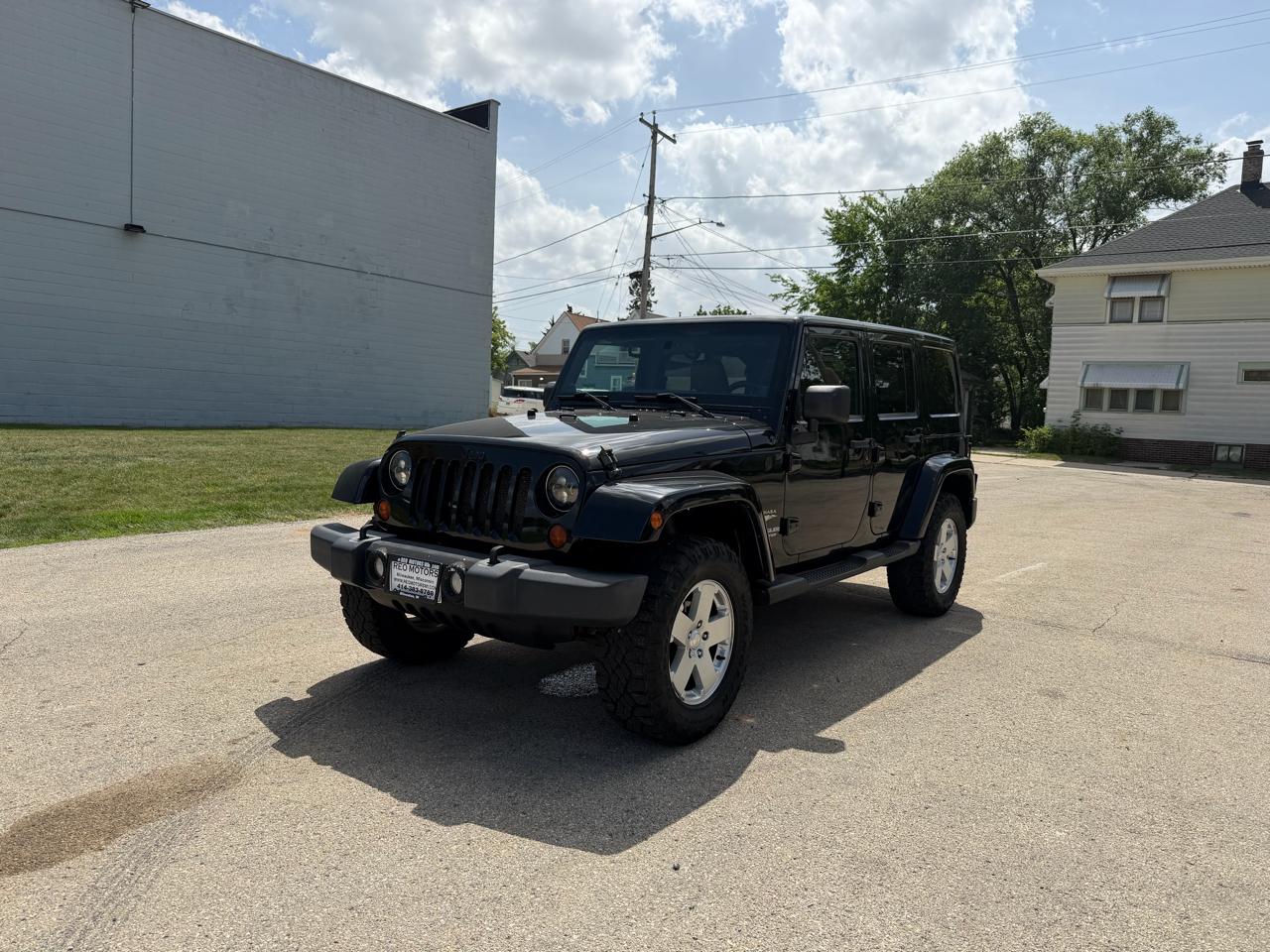 Jeep Wrangler Unlimited Sahara 4WD 2011
