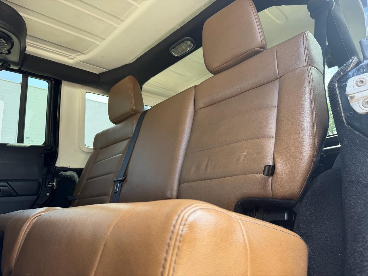 Jeep Wrangler Unlimited Sahara 4WD 2011