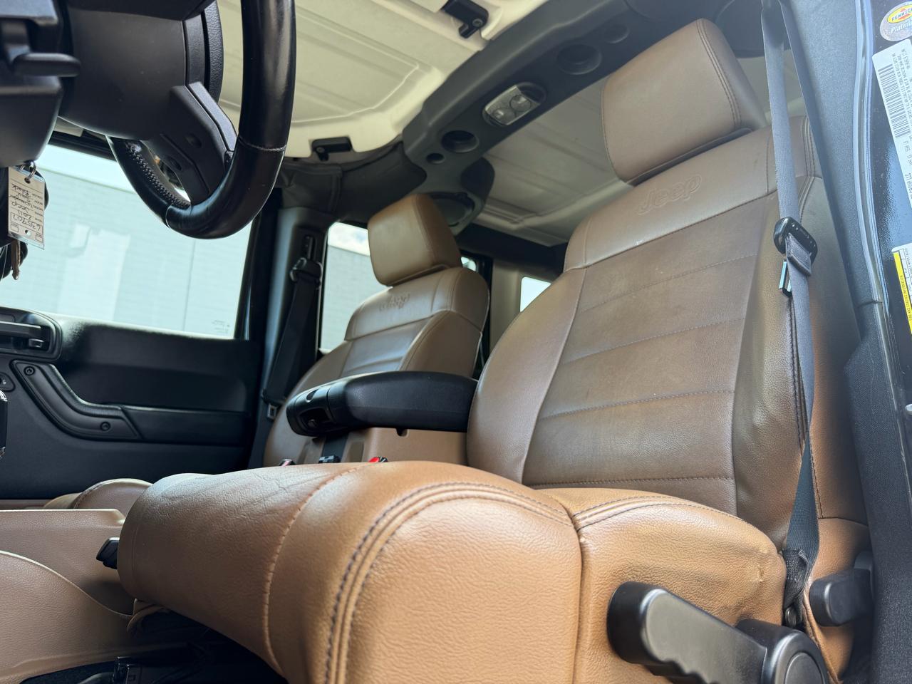 Jeep Wrangler Unlimited Sahara 4WD 2011