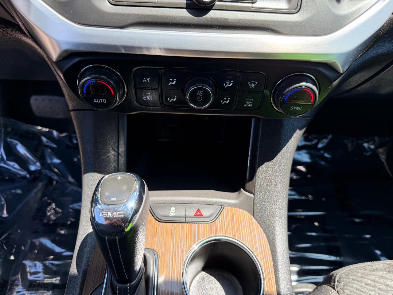 GMC Acadia SLE-1 AWD 2019