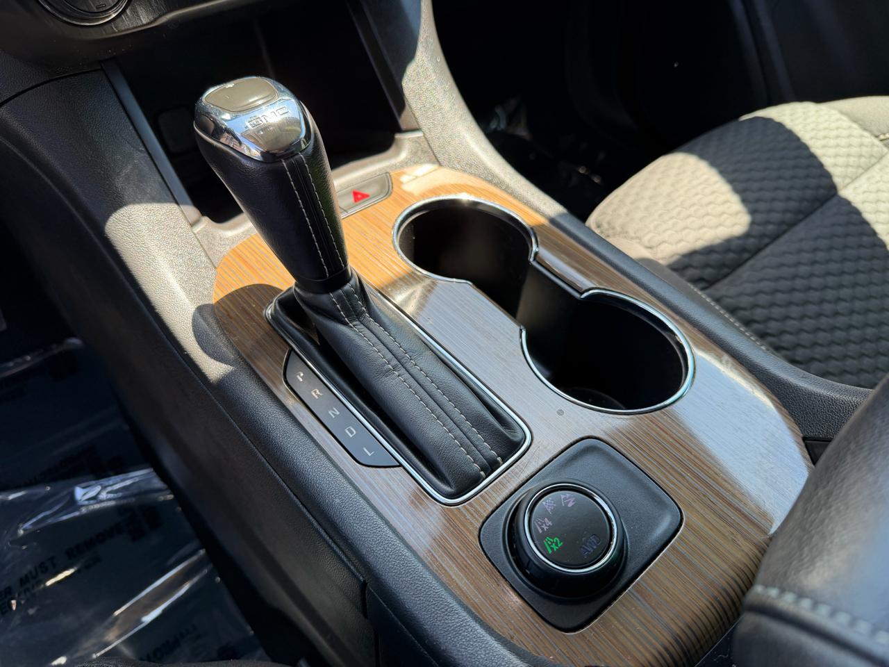 GMC Acadia SLE-1 AWD 2019