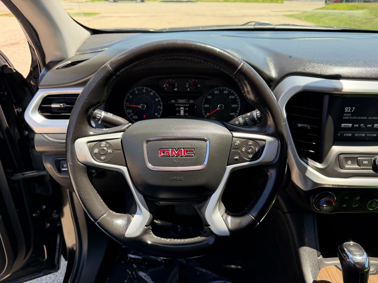GMC Acadia SLE-1 AWD 2019