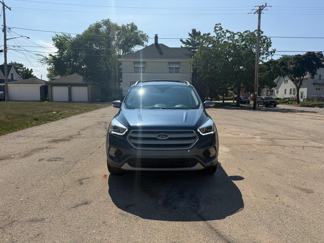 Ford Escape Titanium 4WD 2018