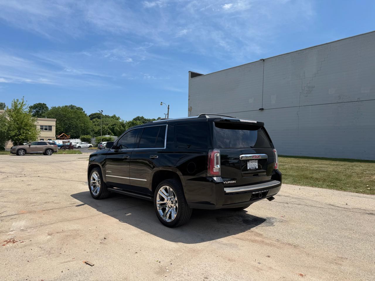 GMC Yukon Denali 4WD 2015