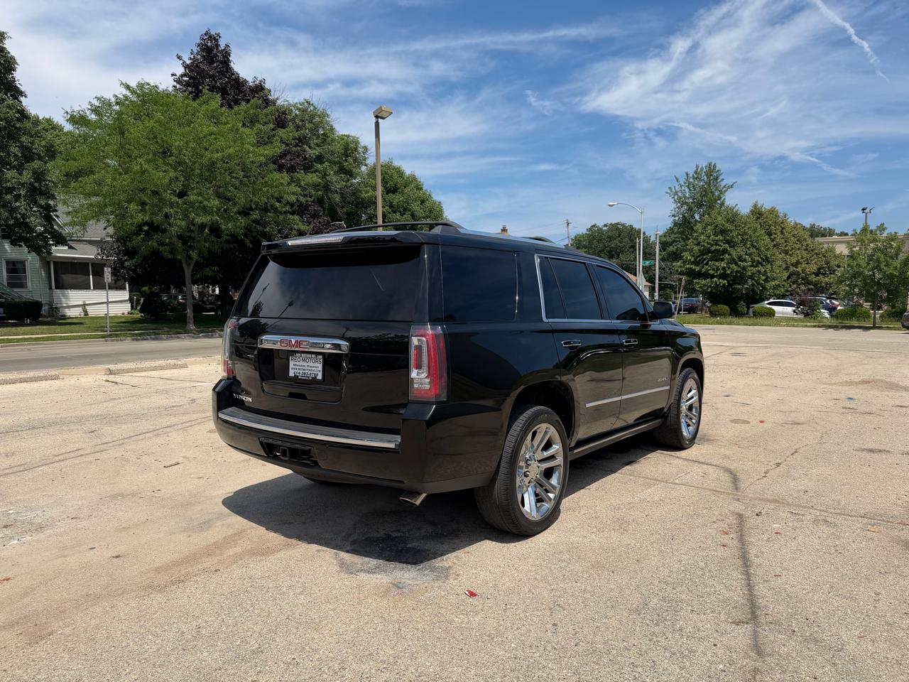 GMC Yukon Denali 4WD 2015