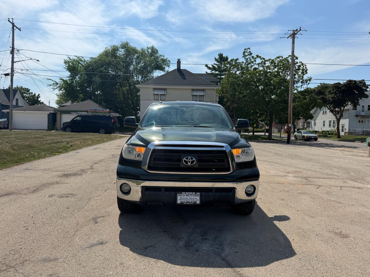 Toyota Tundra Tundra-Grade Double Cab 4.6L 4WD 2012