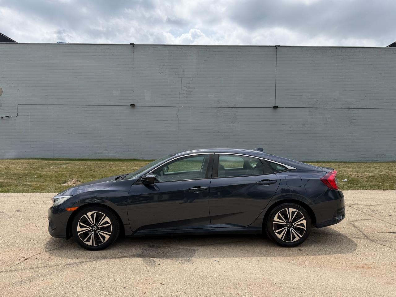 Honda Civic EX-T Sedan CVT 2017