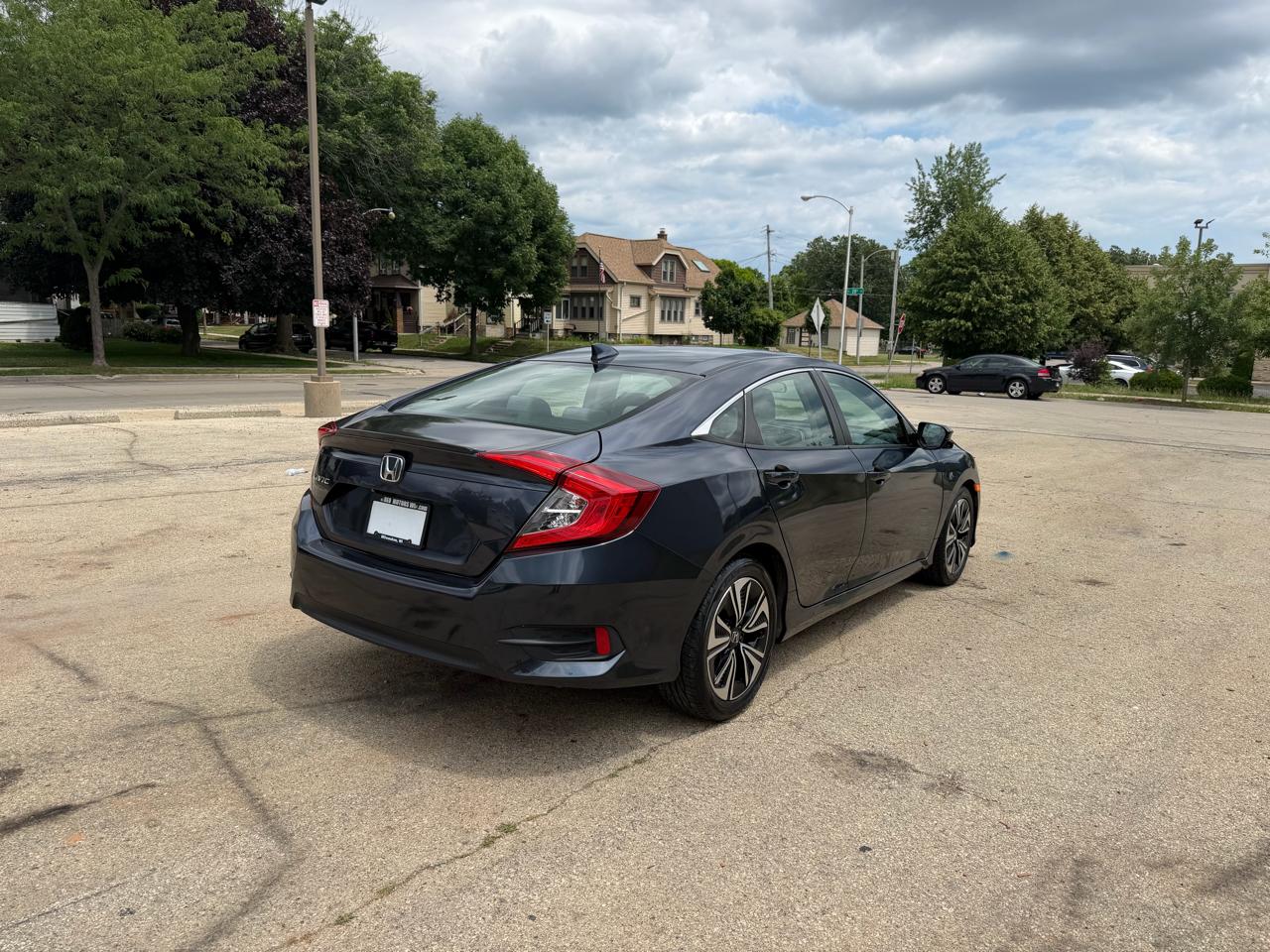 Honda Civic EX-T Sedan CVT 2017