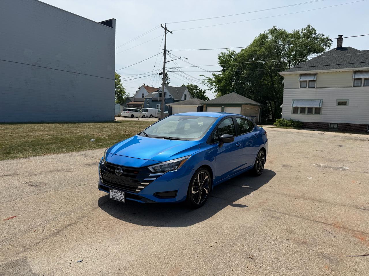 Nissan Versa SR 2023