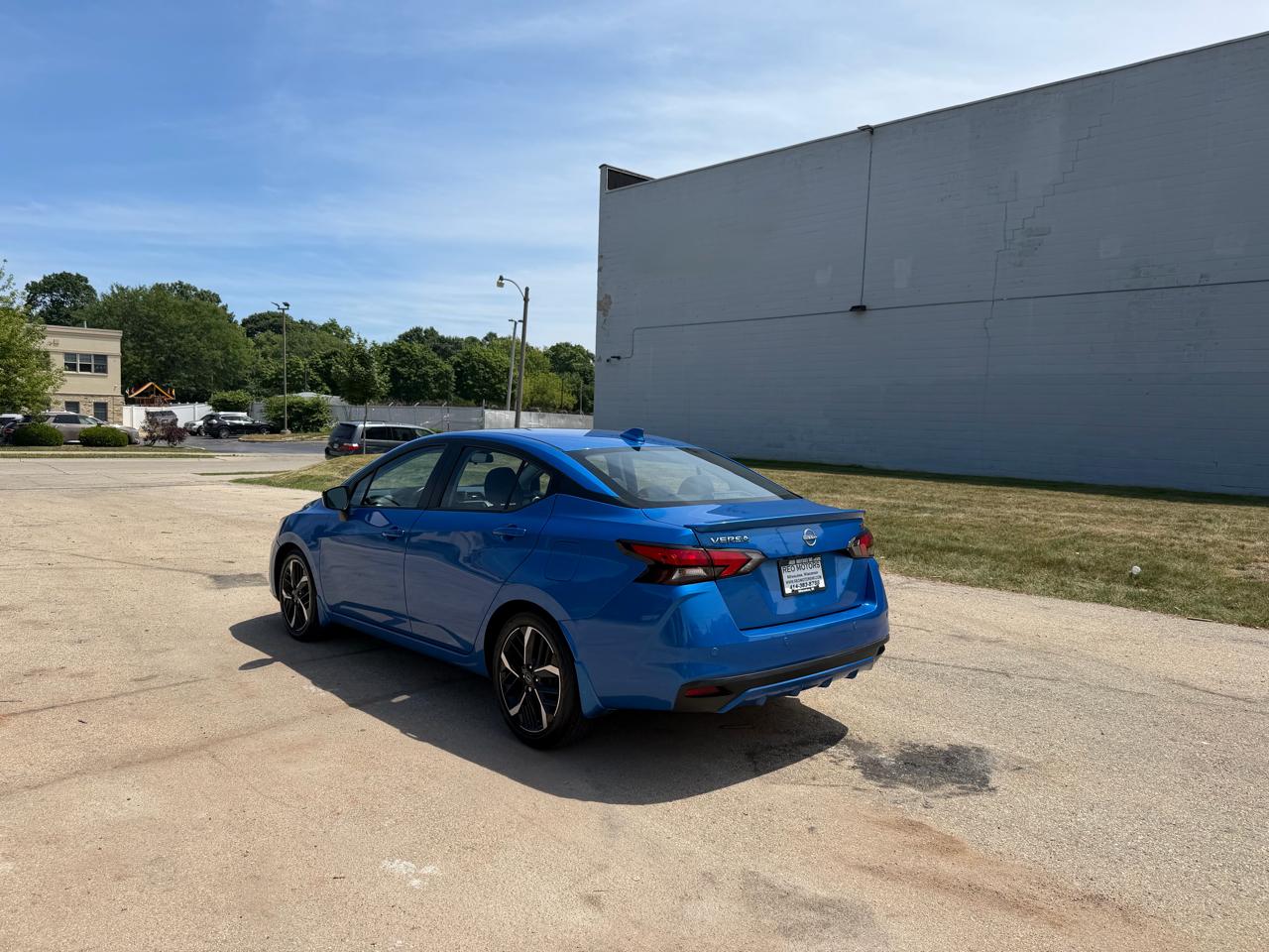 Nissan Versa SR 2023
