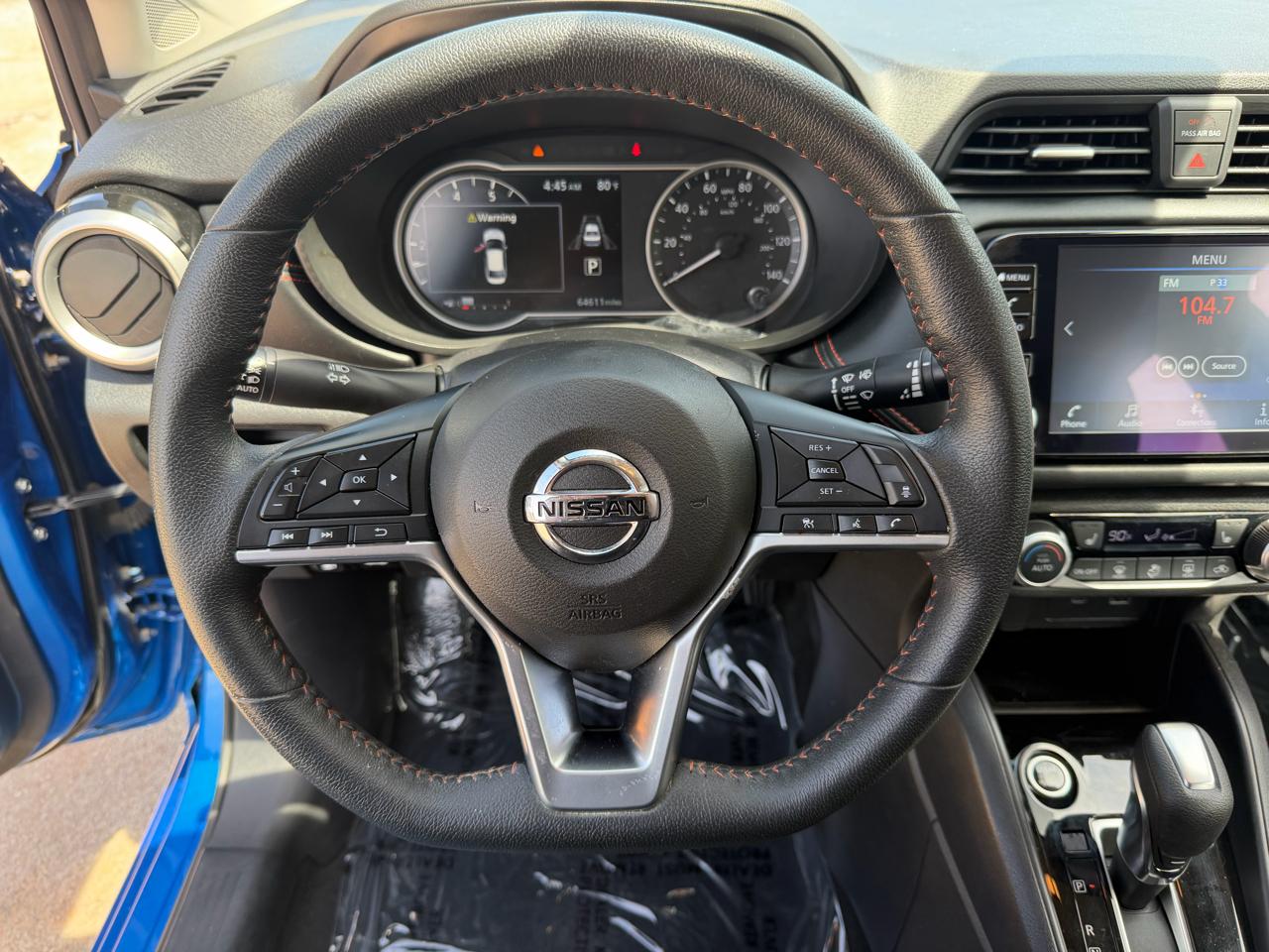Nissan Versa SR 2023
