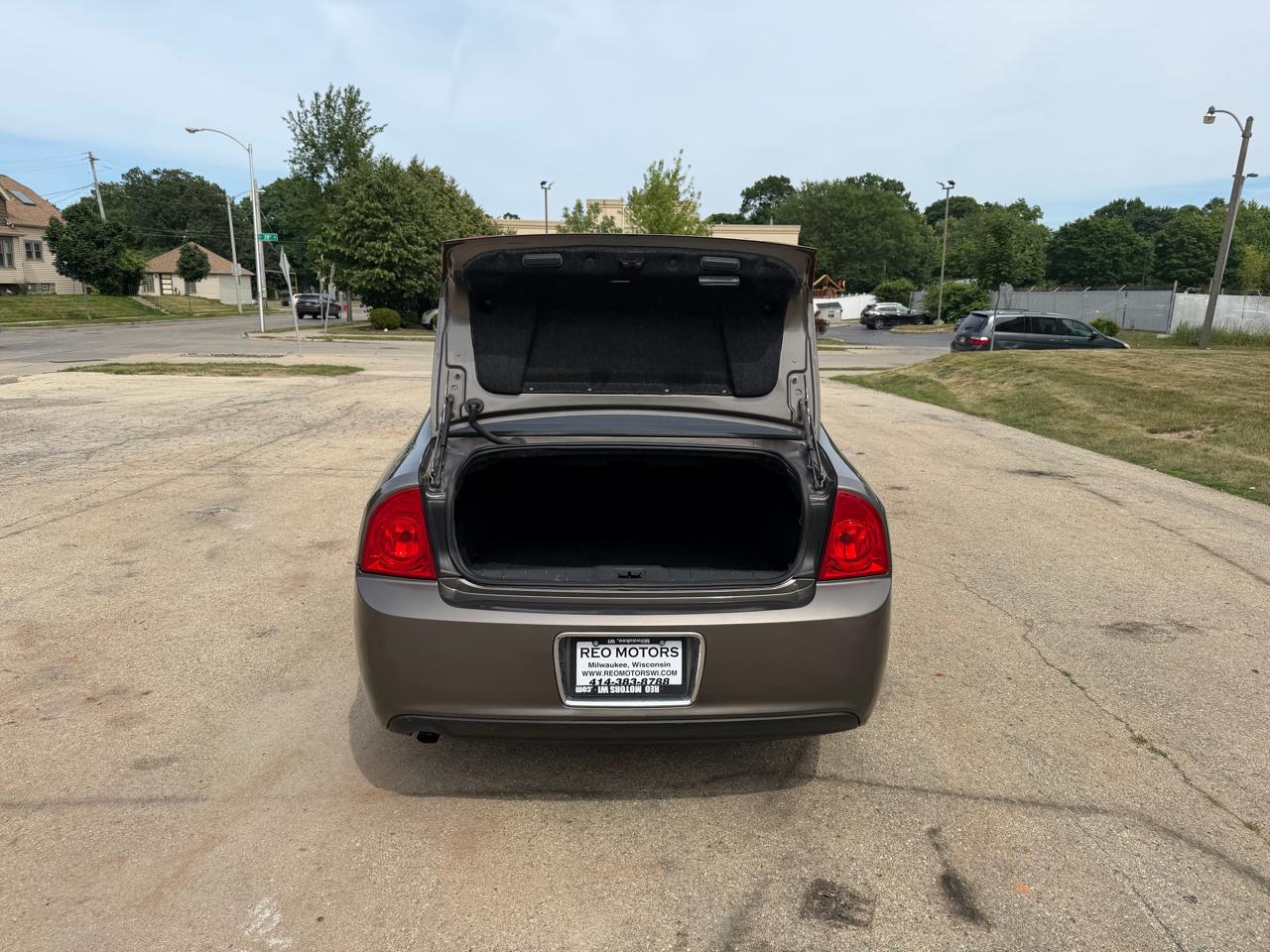Chevrolet Malibu 1LT 2011