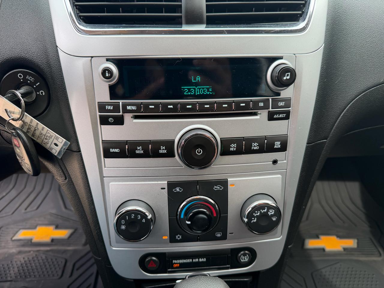 Chevrolet Malibu 1LT 2011