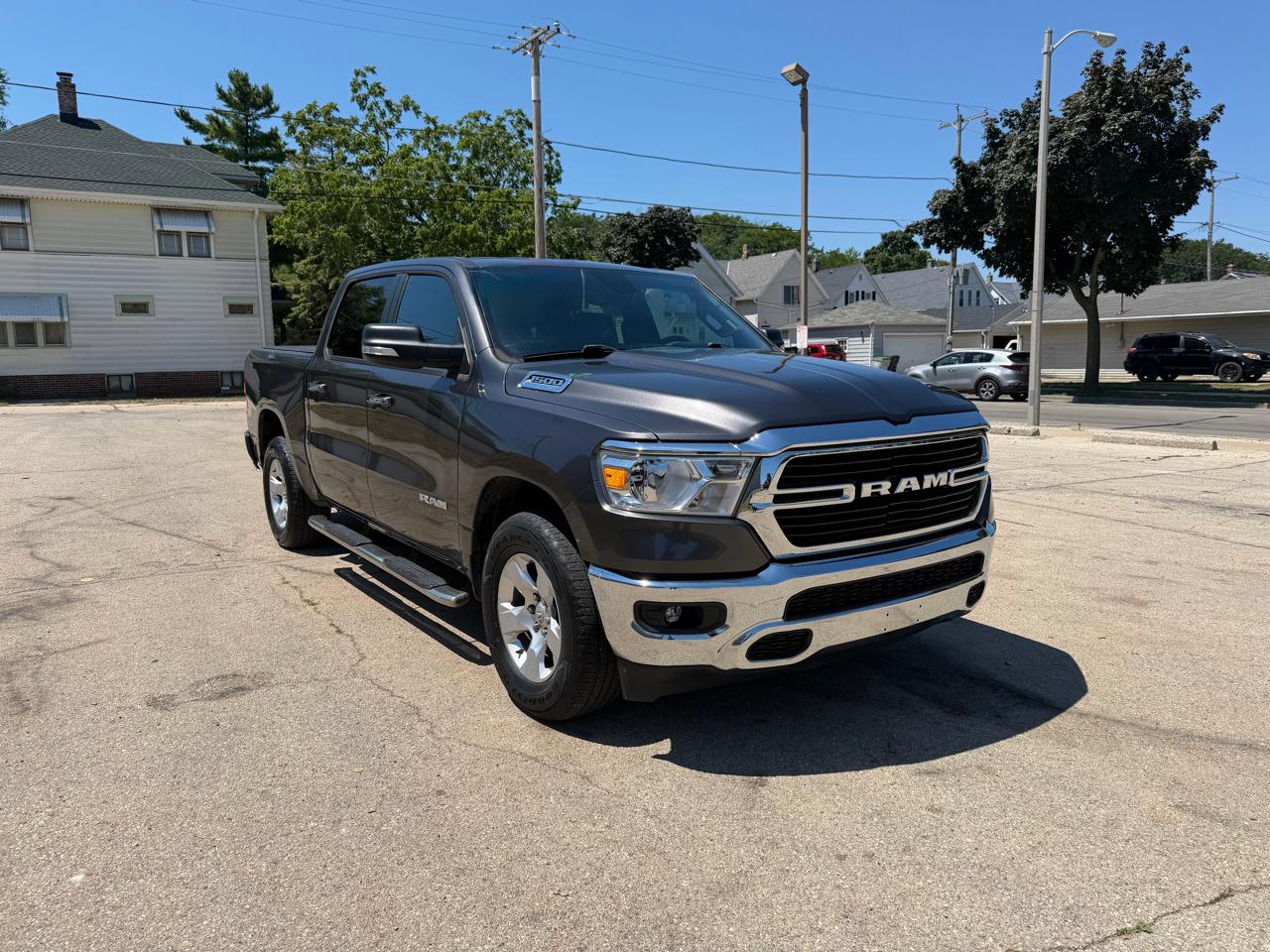 RAM 1500 Big Horn Crew Cab SWB 4WD 2020