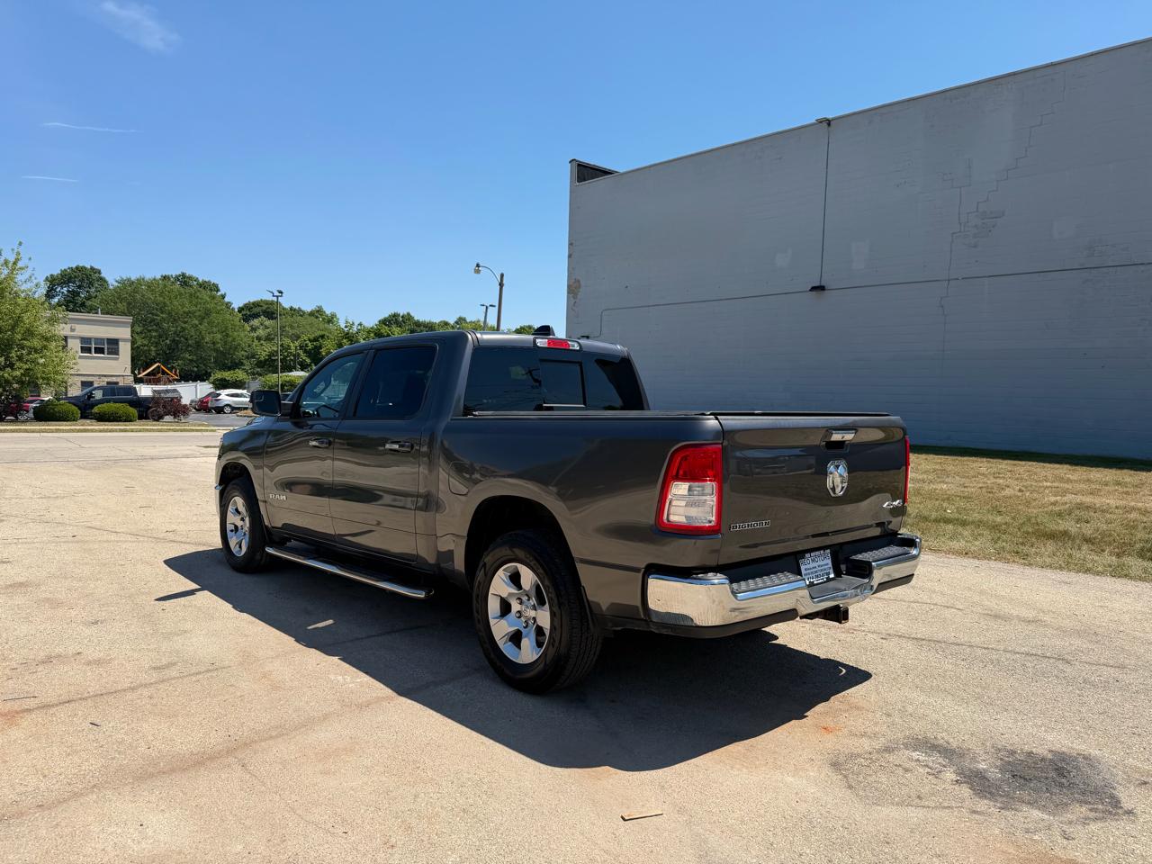 RAM 1500 Big Horn Crew Cab SWB 4WD 2020