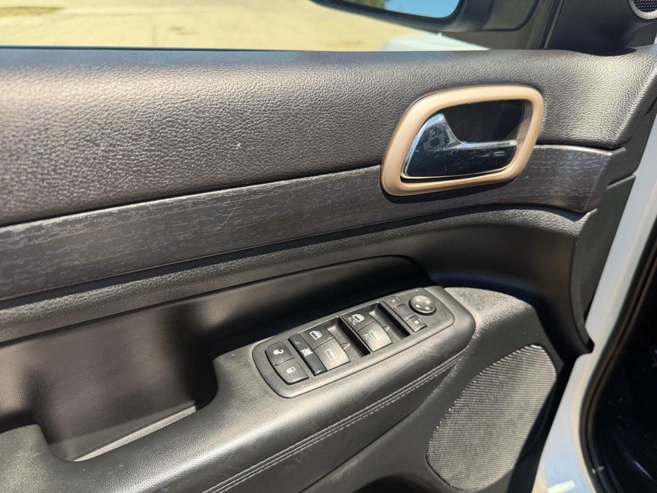Jeep Grand Cherokee Laredo 4WD 2014