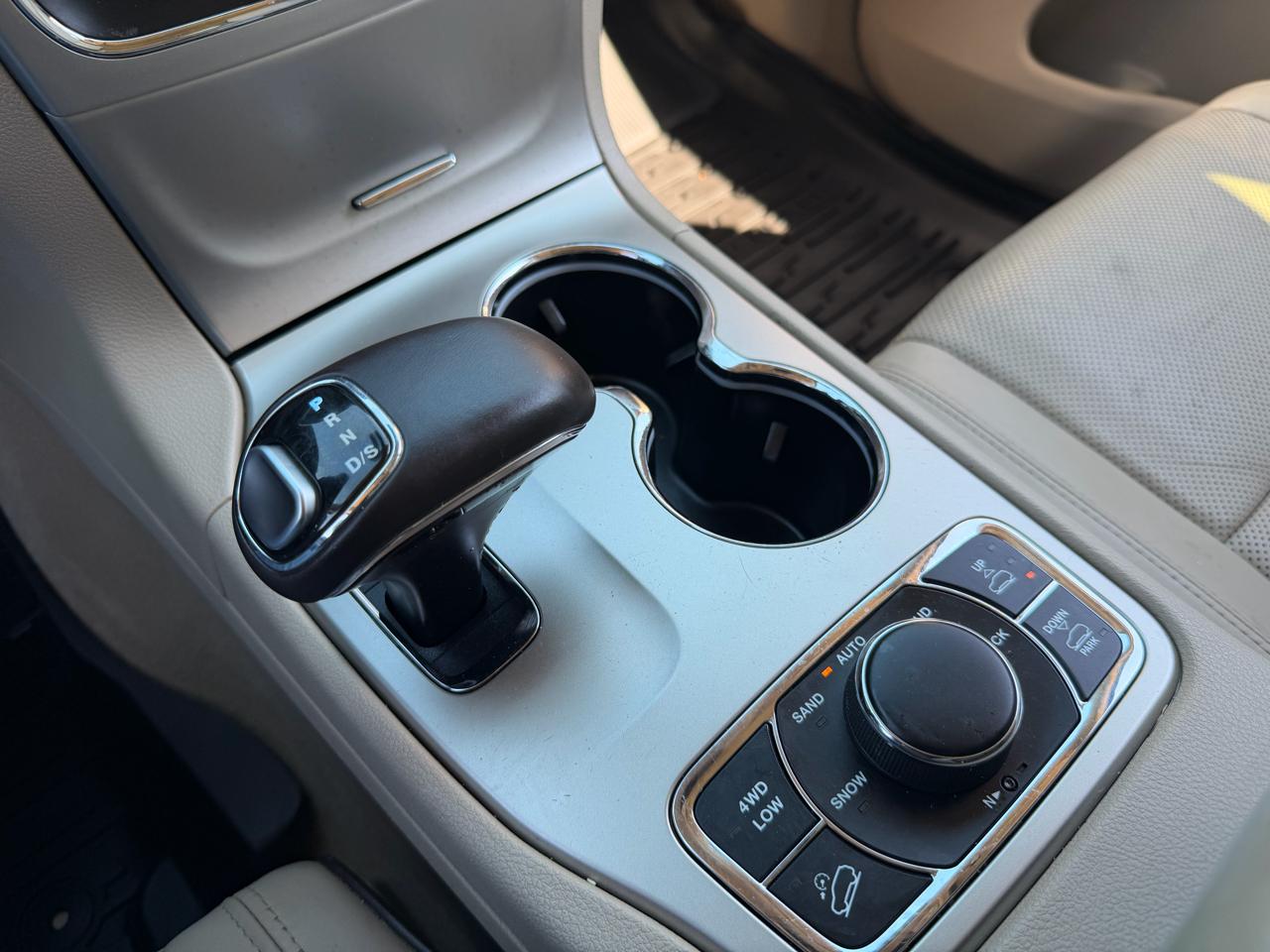 Jeep Grand Cherokee Overland 4WD 2014