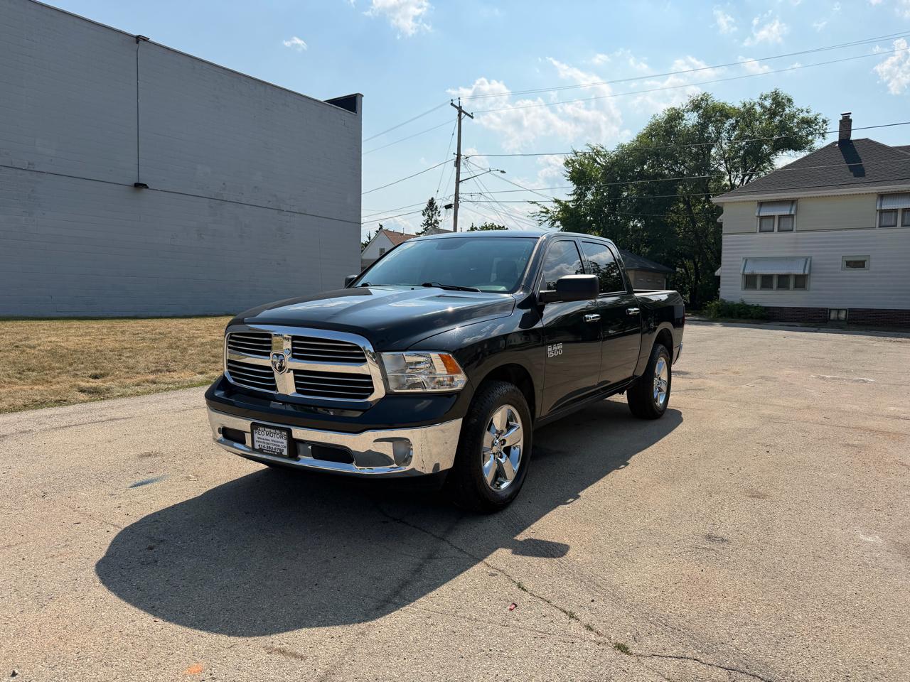 RAM 1500 SLT Crew Cab SWB 4WD 2015