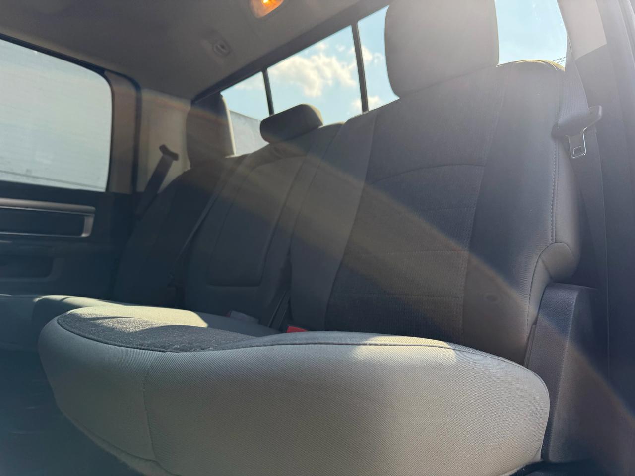 RAM 1500 SLT Crew Cab SWB 4WD 2015