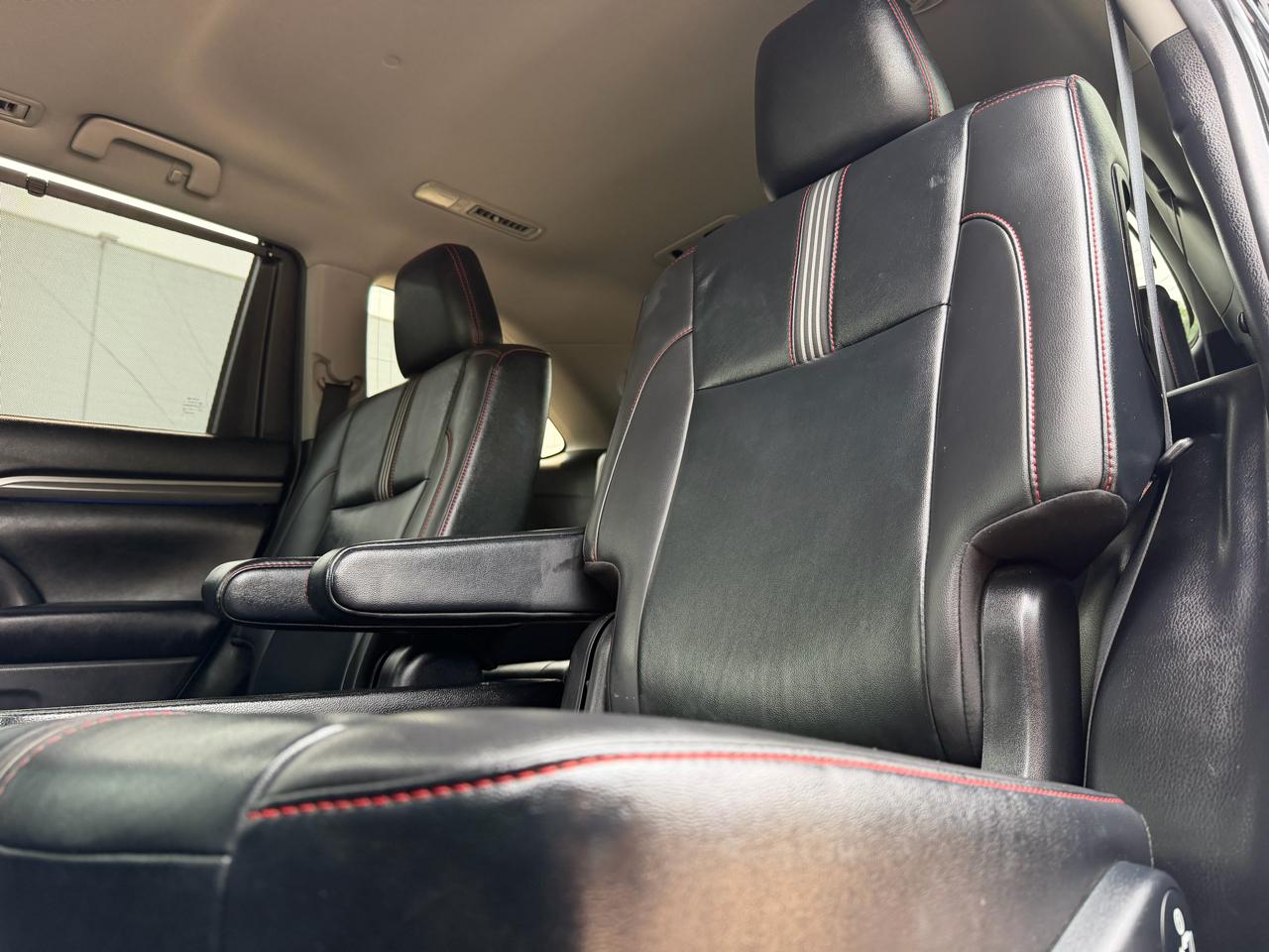 Toyota Highlander XLE AWD V6 2019