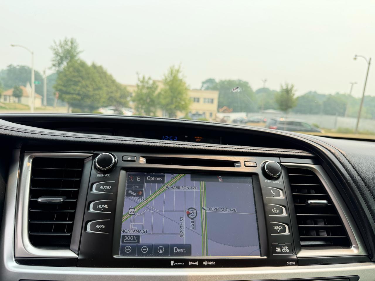 Toyota Highlander XLE AWD V6 2019