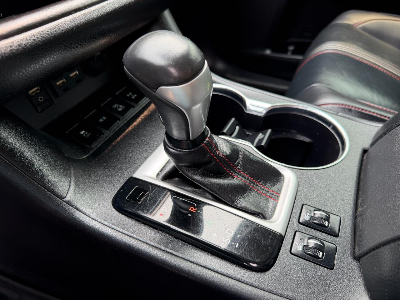 Toyota Highlander XLE AWD V6 2019