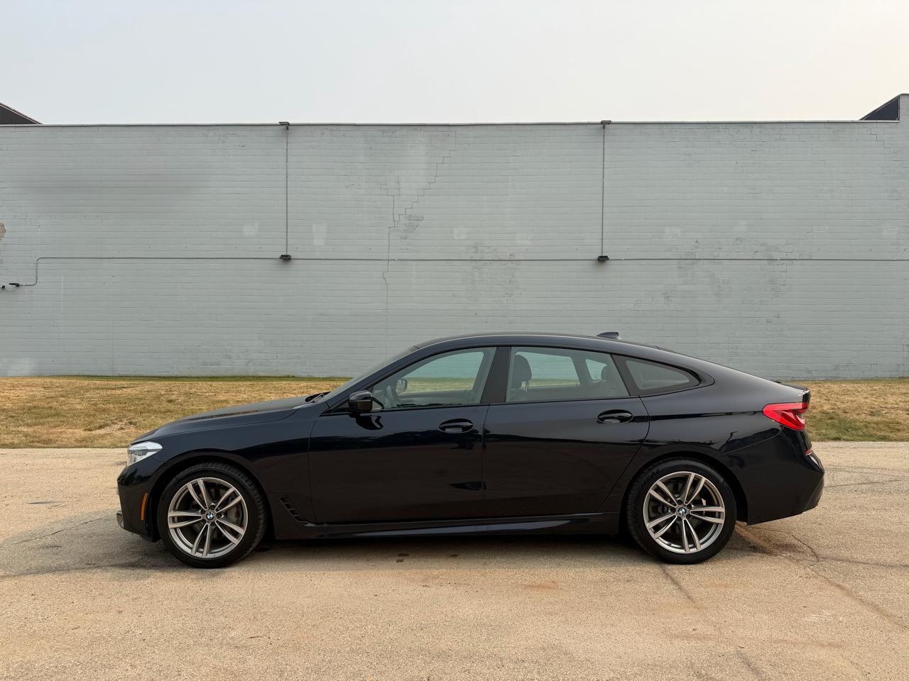 BMW 6-Series Gran Turismo 640i xDrive 2019