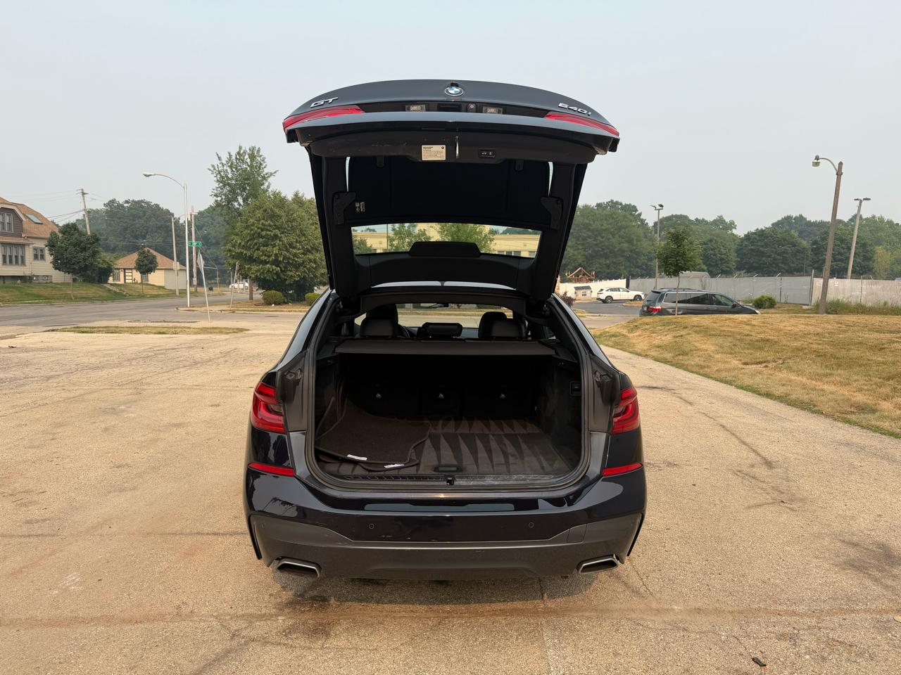 BMW 6-Series Gran Turismo 640i xDrive 2019