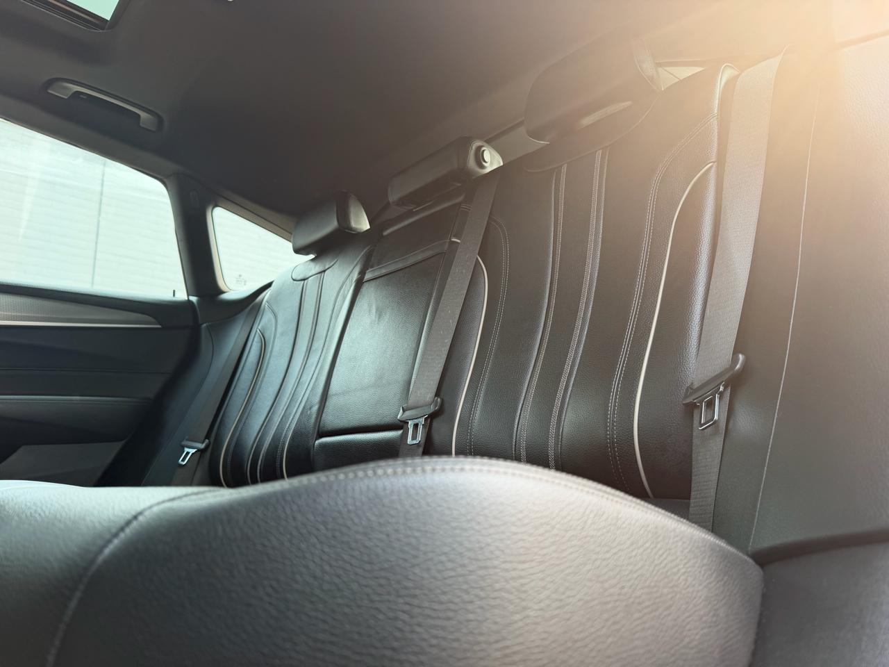 BMW 6-Series Gran Turismo 640i xDrive 2019