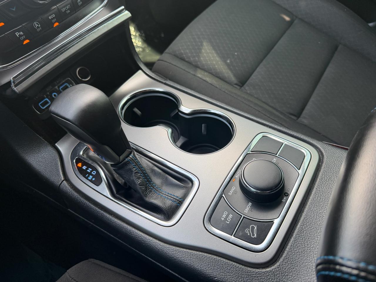 Jeep Grand Cherokee Laredo 4WD 2018