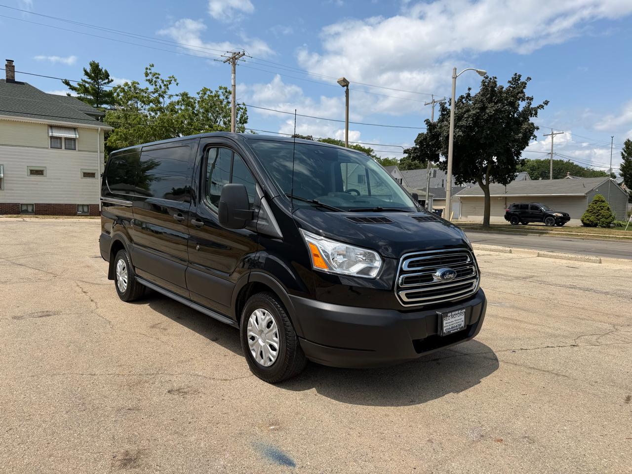 2018 Ford Transit 150 Van Low Roof w/Sliding Pass. 130-in. WB