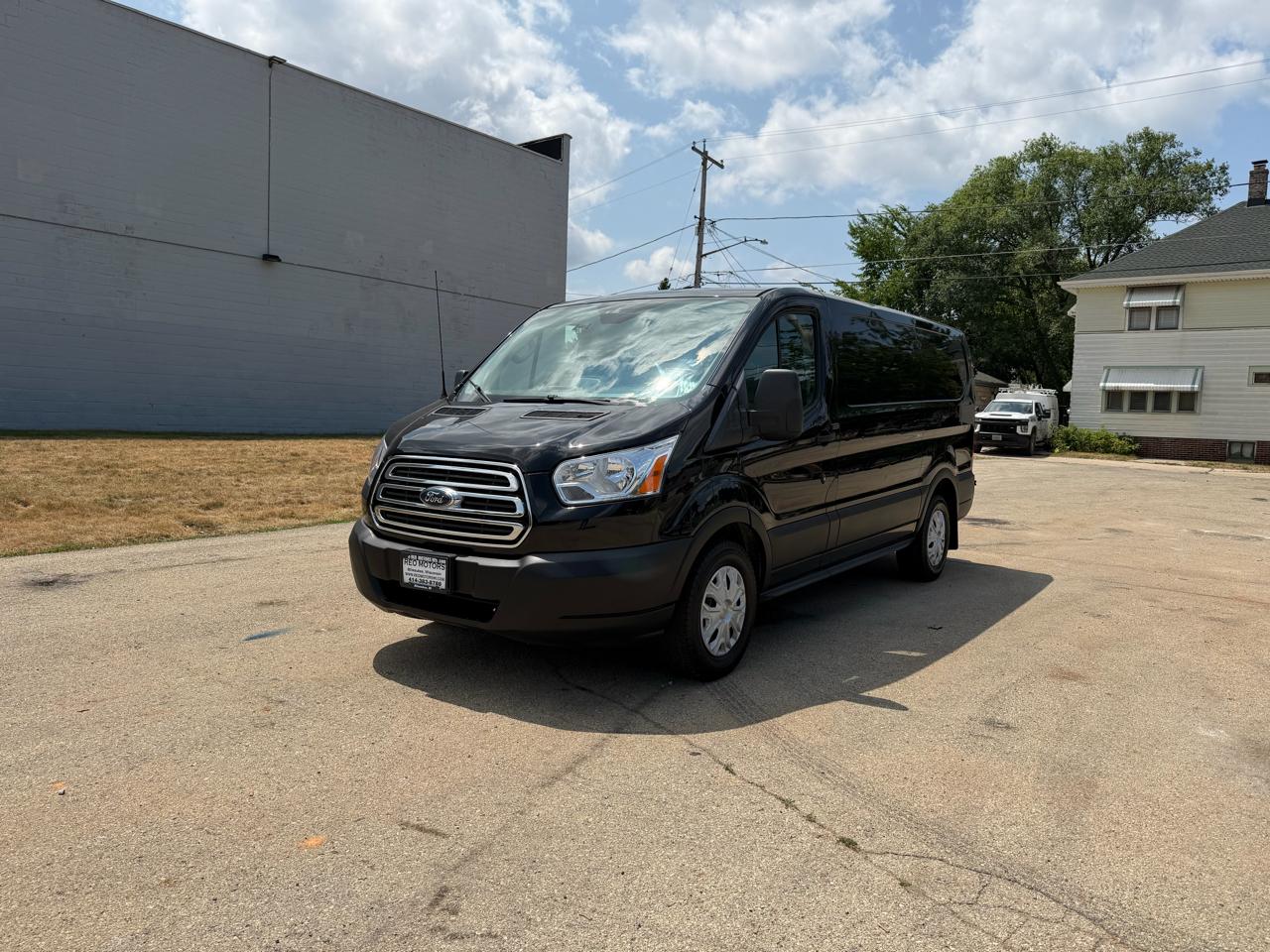 Ford Transit 150 Van Low Roof w/Sliding Pass. 130-in. WB 2018