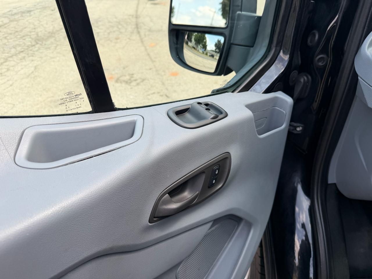 Ford Transit 150 Van Low Roof w/Sliding Pass. 130-in. WB 2018