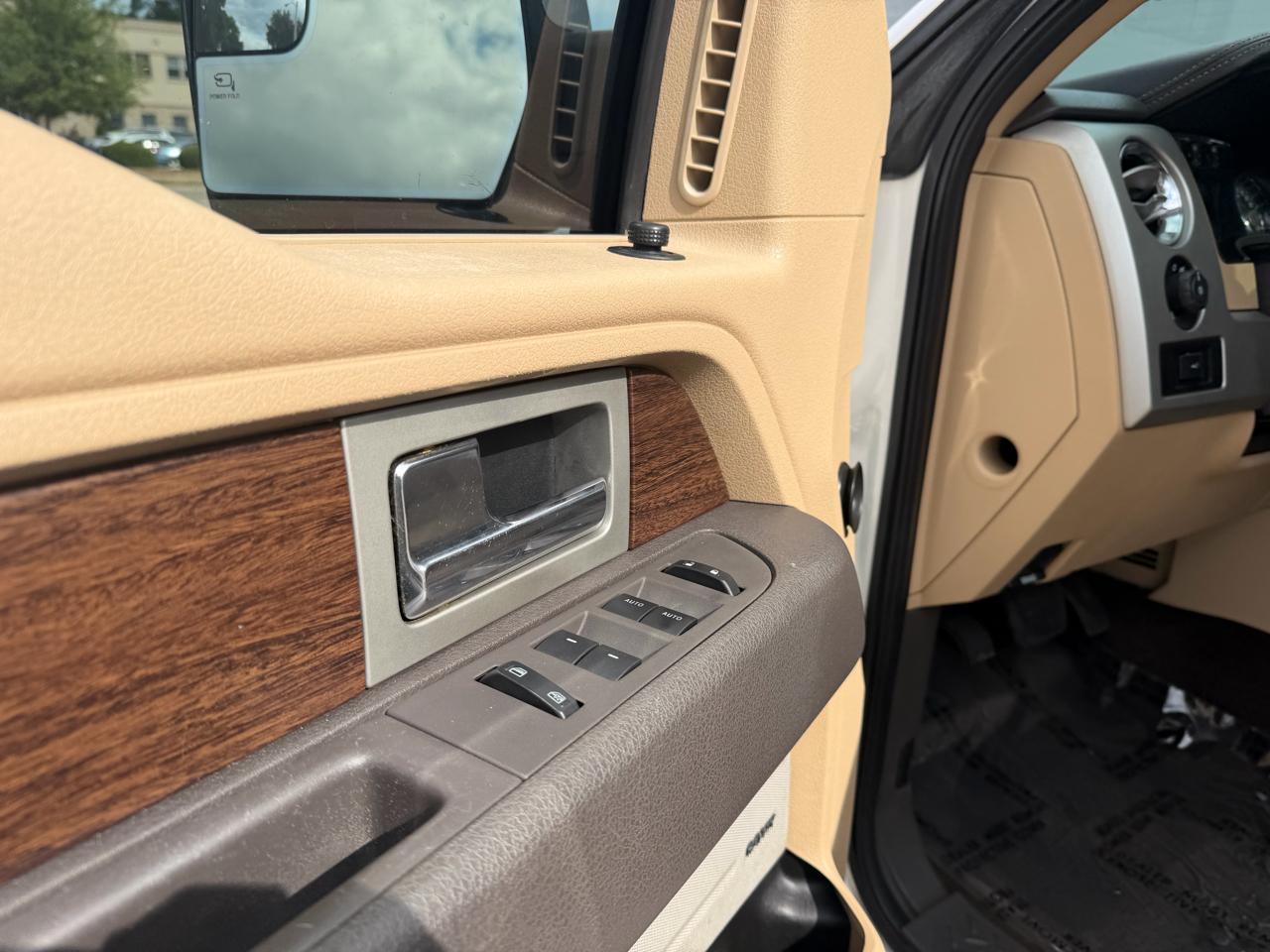 Ford F-150 Platinum SuperCrew 6.5-ft. Bed 4WD 2014