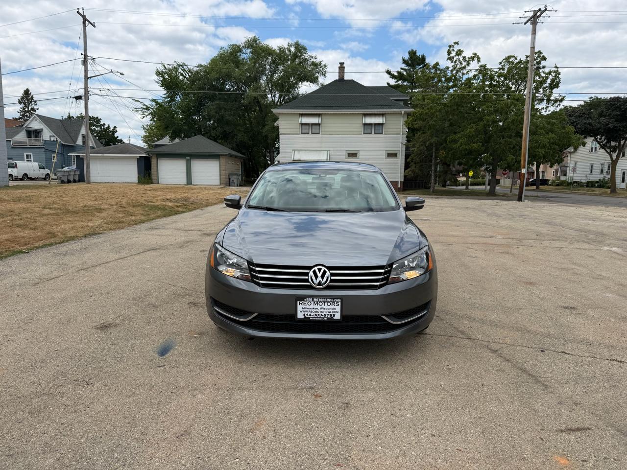 Volkswagen Passat 2.5L SE AT 2013