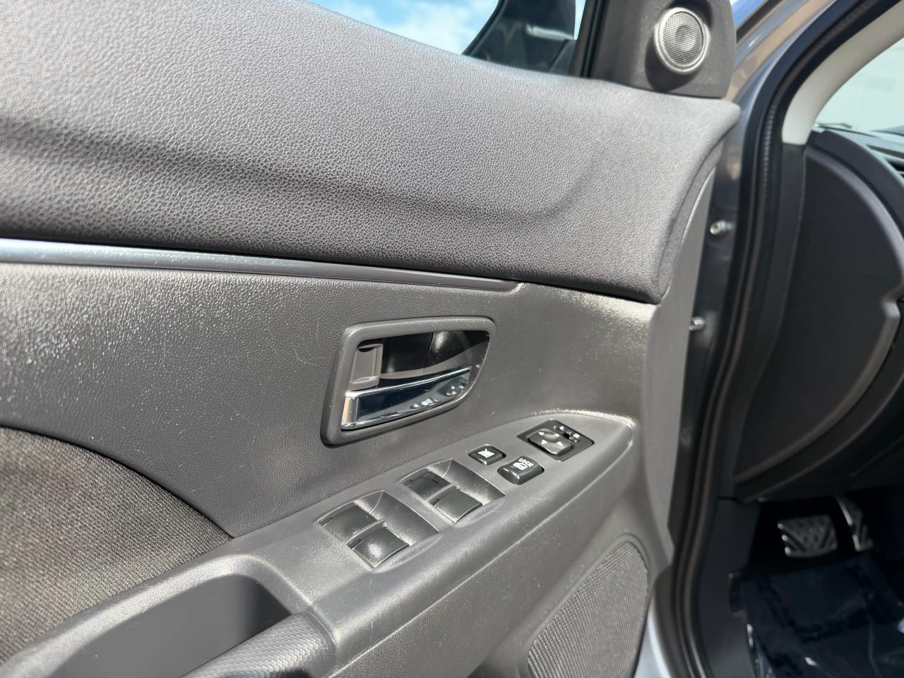 Mitsubishi Outlander Sport 2.0 SE 4WD CVT 2019