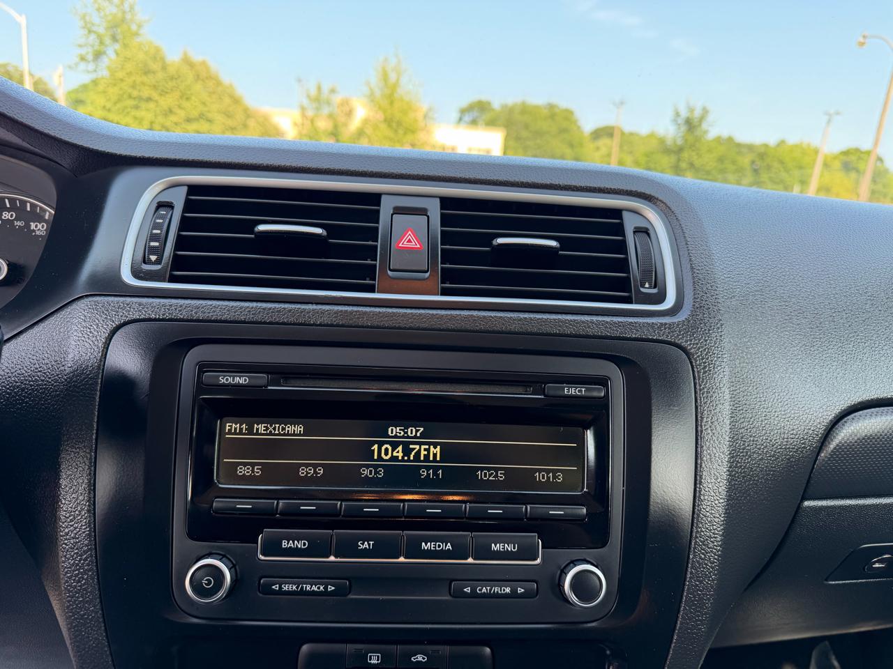 Volkswagen Jetta SE 2014