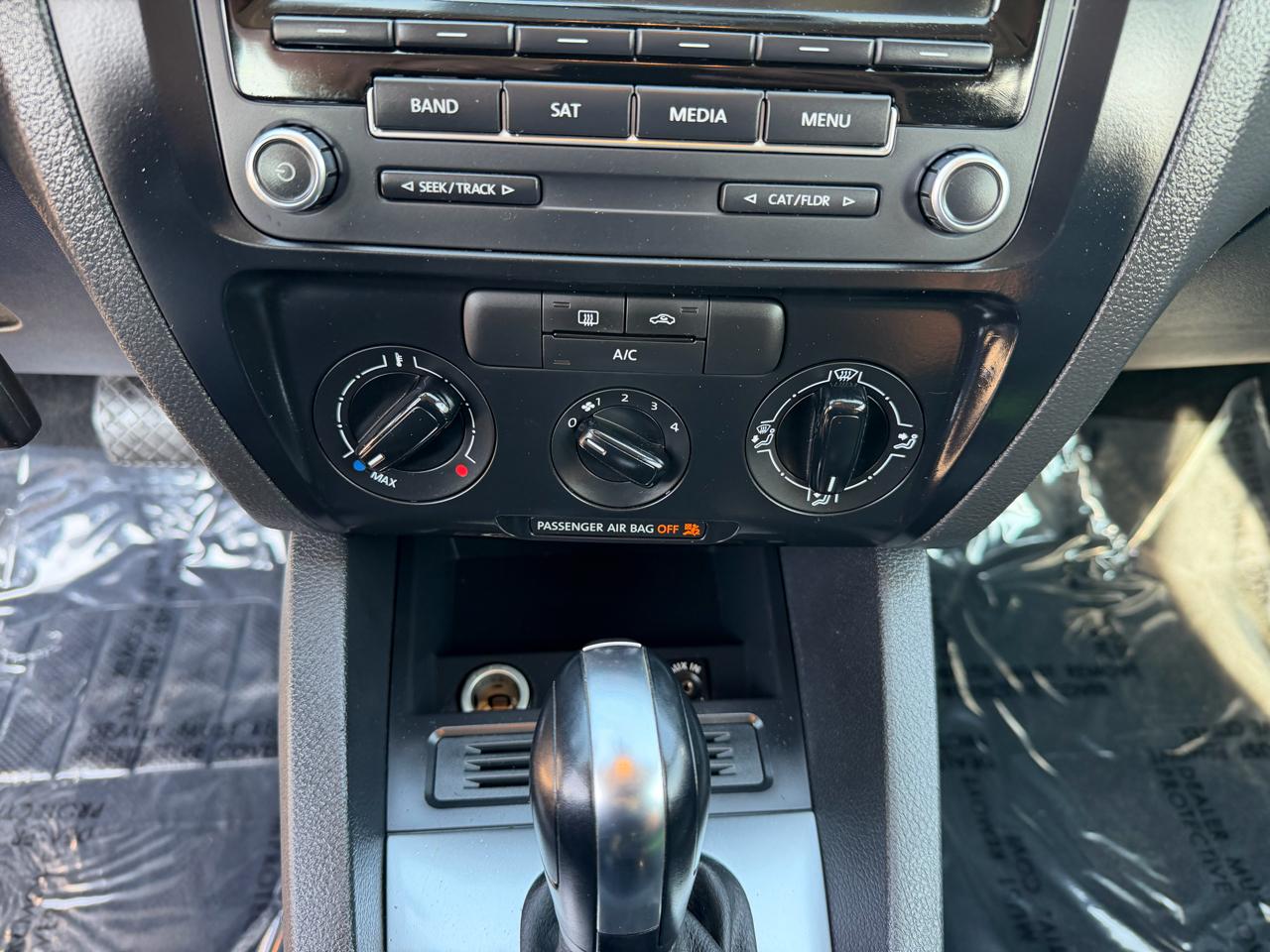 Volkswagen Jetta SE 2014