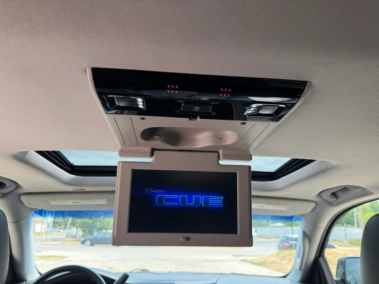 Cadillac Escalade Premium 4WD 2018