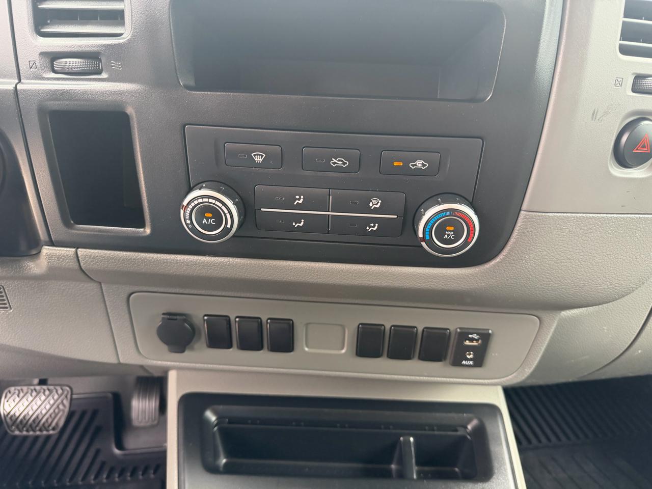 Nissan NV Cargo 1500 S 2019