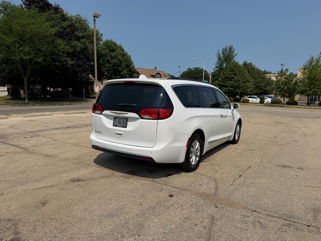Chrysler Pacifica Touring-L 2017