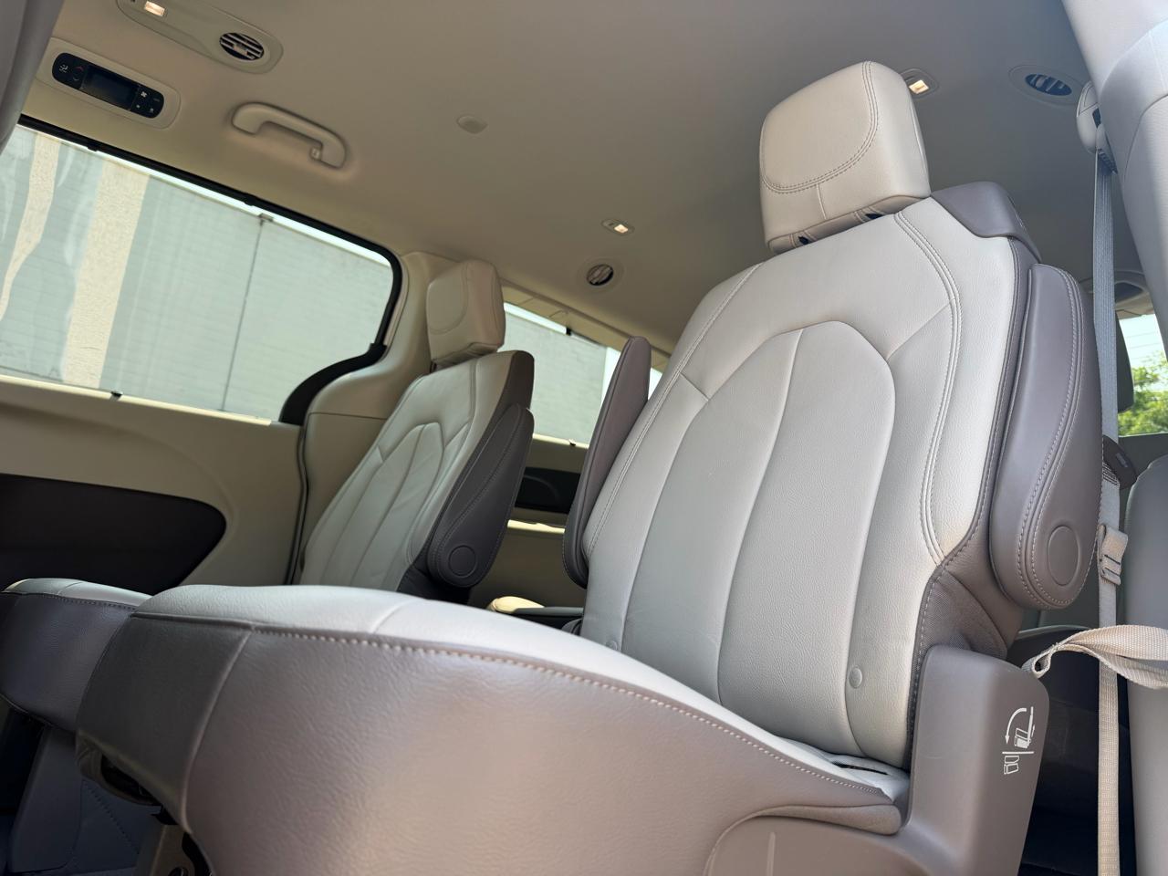 Chrysler Pacifica Touring-L 2017