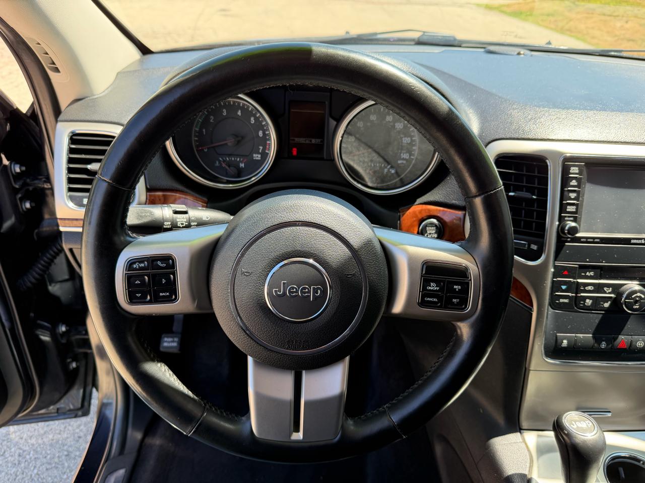 Jeep Grand Cherokee Limited 4WD 2011